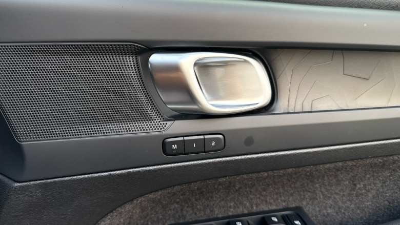 Volvo EX40 185kW Extended Range Plus 78kWh 5dr Auto Electric Estate